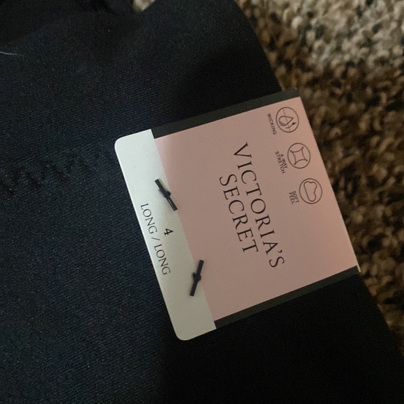 Size 4 long Victoria Secret leggings - Picture 3 of 5